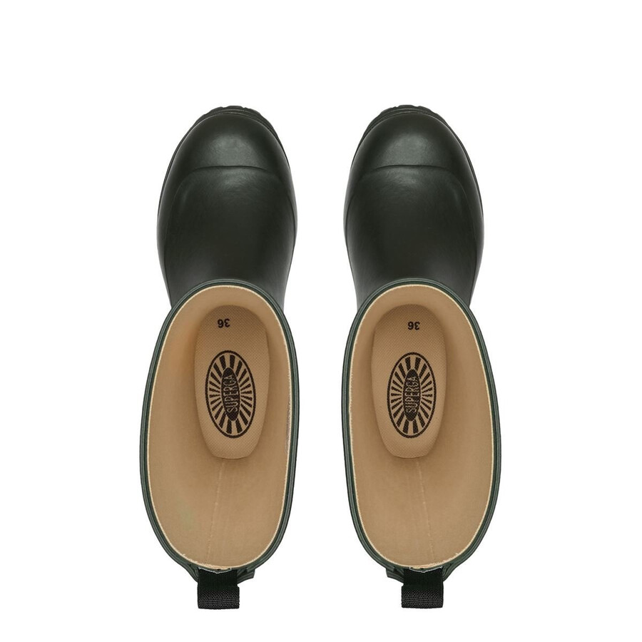 799 botas de goma